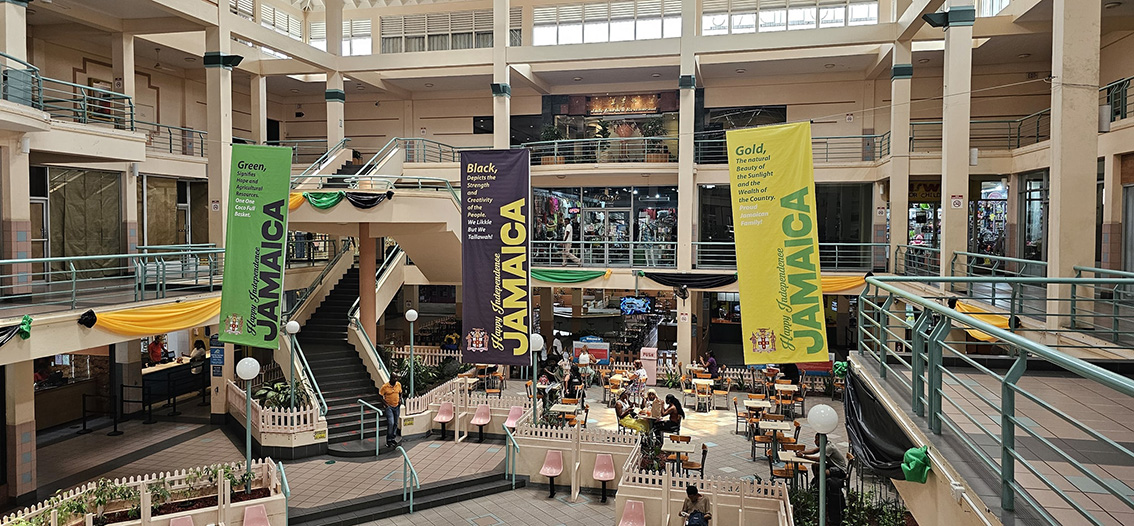 Jamaica poverty rates drop