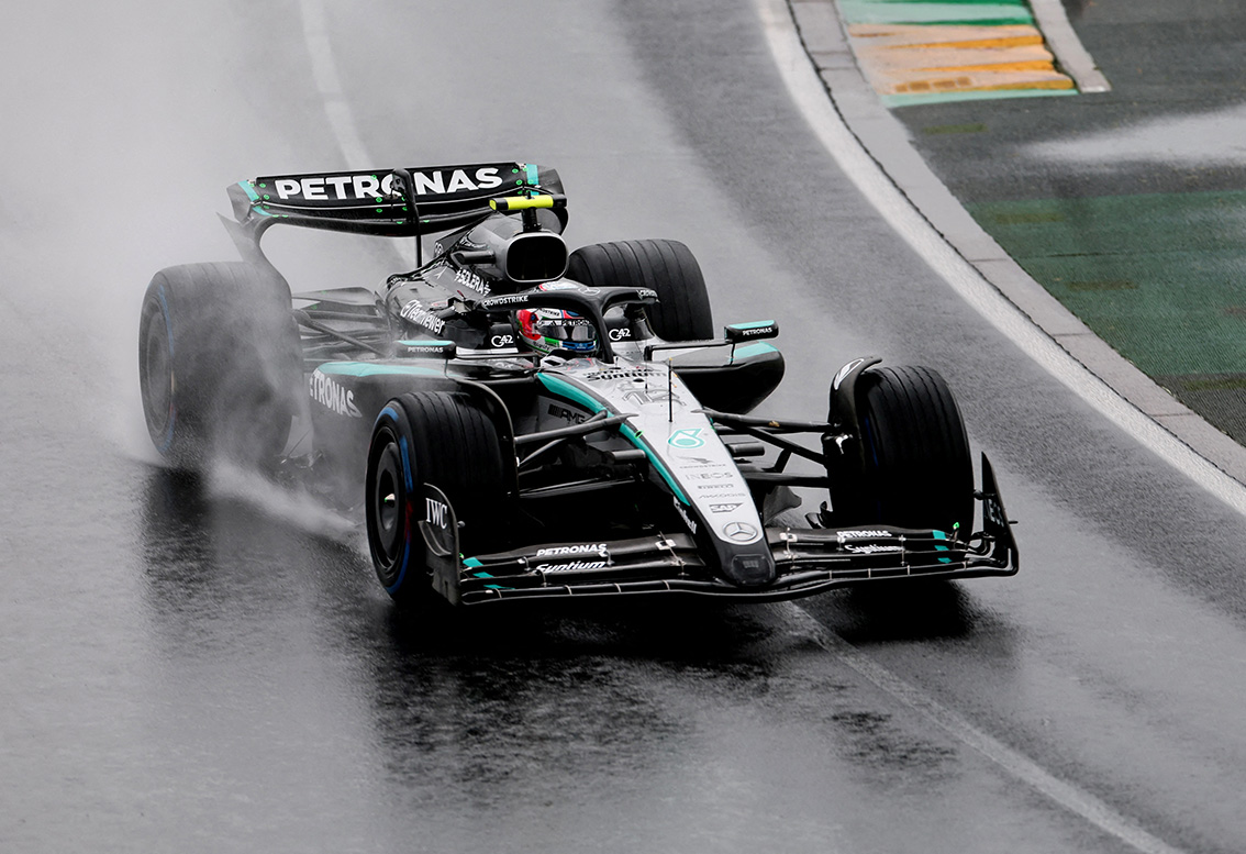Antonelli may stall on final straight