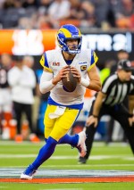 Rams mount charge to Super Bowl