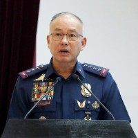 Philippines police chief steps down
