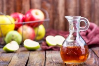 REASONS TO USE APPLE CIDER VINEGAR