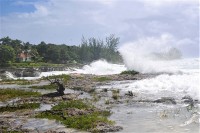 Cold Front brings rough seas to Cayman this week