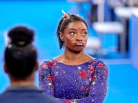 Biles overcoming mental issues