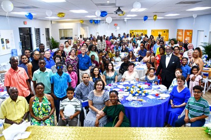 Elmslie Memorial United Church and Robert Young Memorial United Church Honour Rev. L. Christopher Mason and Family for Nine Years of Faithful Service