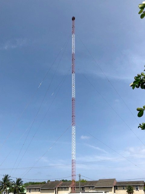Cayman Airport’s Long-Standing Beacon Comes Down Cayman Airport’s Long-Standing Beacon Comes Down