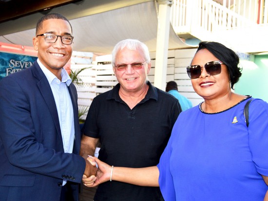 Government Hosts Vaccine Challenge Prize Draw Government Hosts Vaccine Challenge Prize Draw