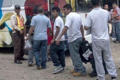 Honduras discusses jobs in US