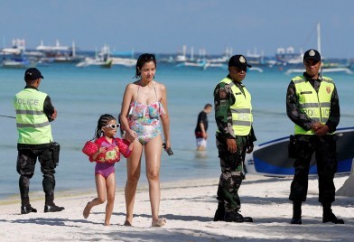 Philippines recruits more tourism police