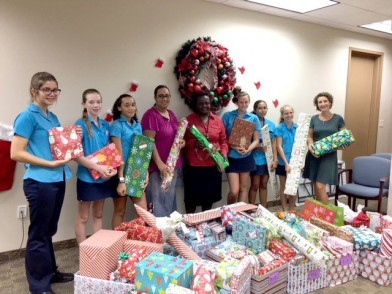 Christmas in Cayman: Cayman Prep Students Play Santa!
