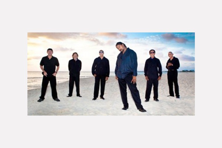 Notch and Band at Havana Club