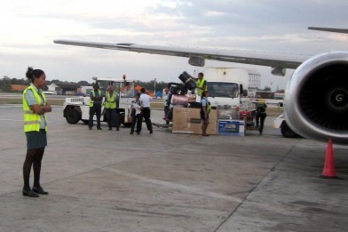 Cubans in US can’t easily fly home