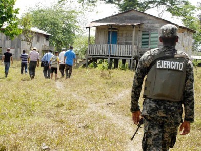 Honduras soldiers break criminal activity