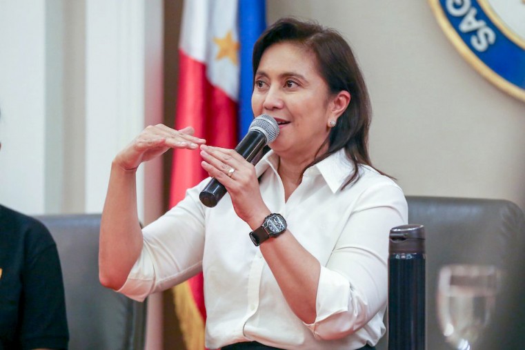 Duterte sacks rival over trust