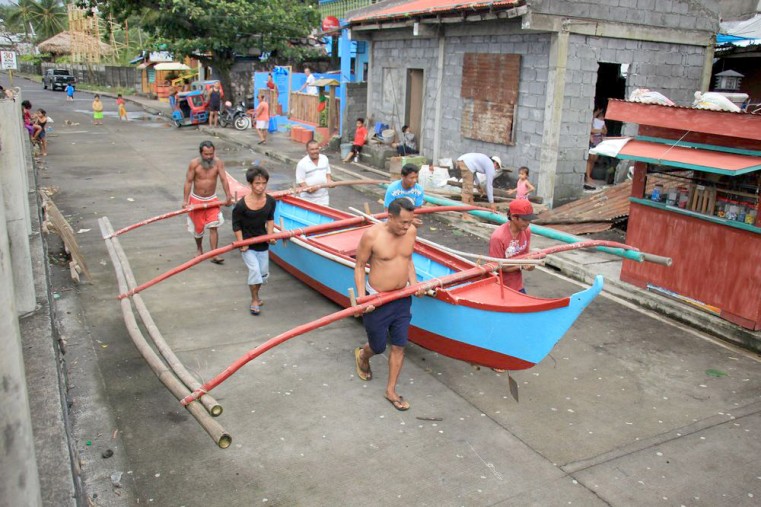 Philippines smashed by typhoon