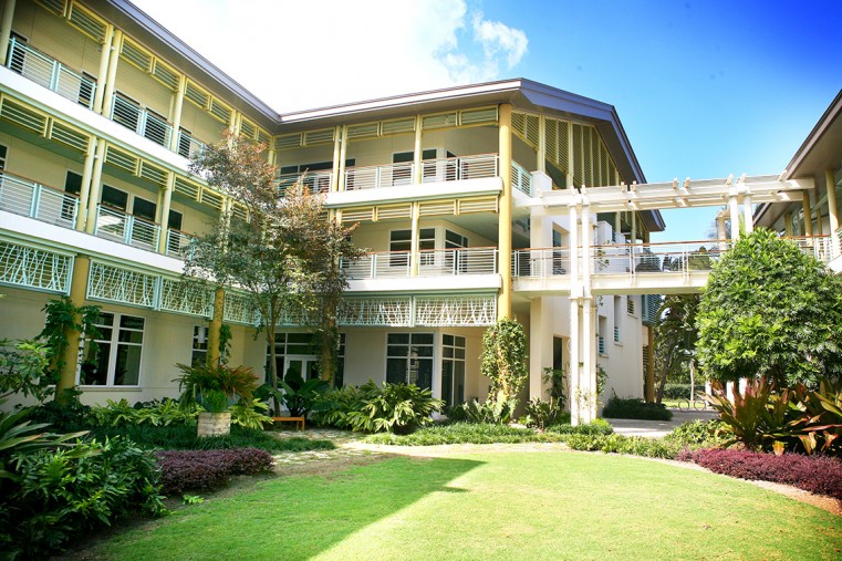Royal Bank opens new office for RBC Dominion Securities, private banking in Camana Bay