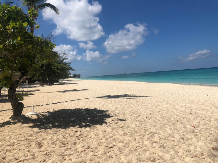 CAYMAN QUIET UNDER LOCKDOWN