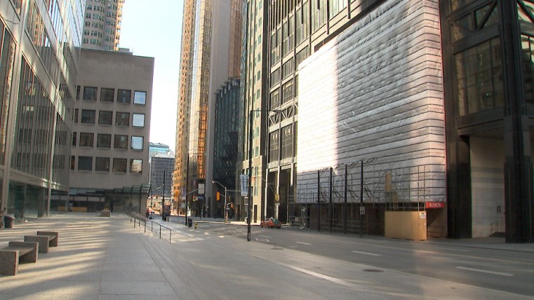 Canadians told to respect lockdown
