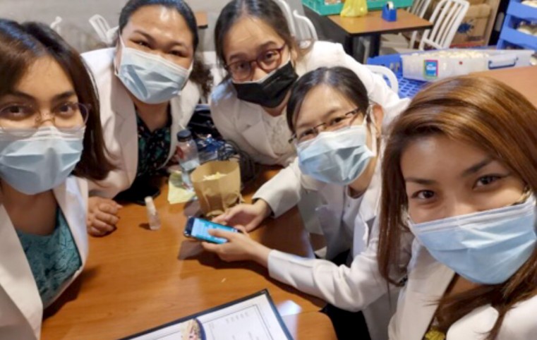 Philippines allows medics abroad