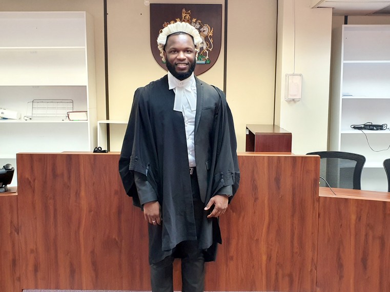 Walkers Admits Caymanian Attorneys Lloyd Barker and Alexandra Franklin