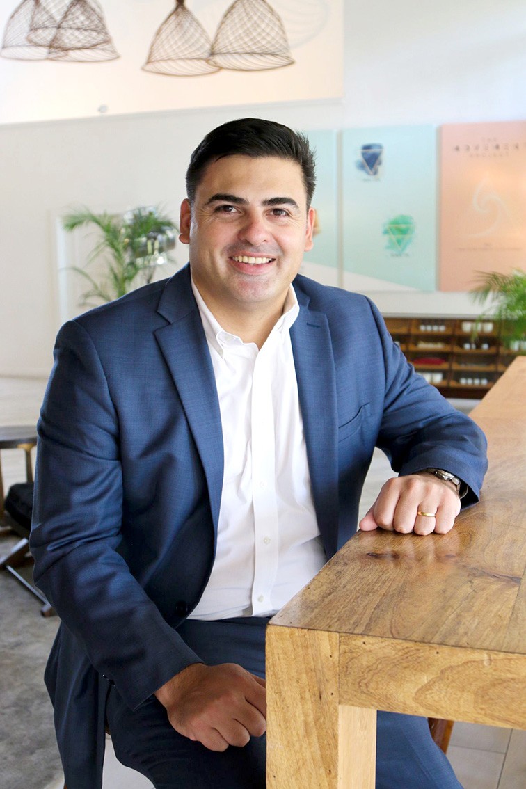 THE GRAND CAYMAN MARRIOTT LOOKS FORWARD TO THE FUTURE WITH A NEW GENERAL MANAGER