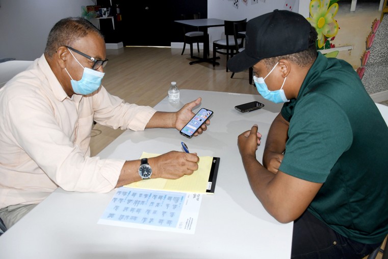 Seniors Get Free Smartphone Training During Older Persons Month
