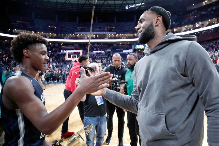 Bronny eyes joining dad LeBron