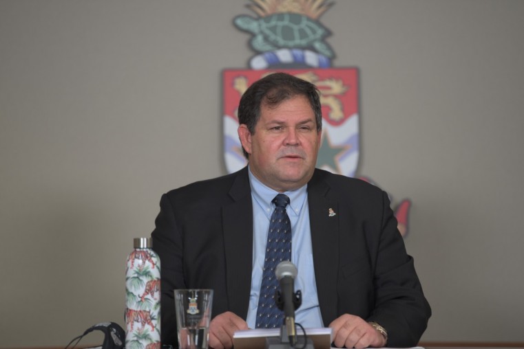 Government brings back ticketable Covid offences