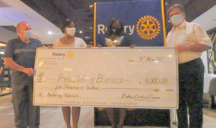 Rotary Central Cayman donates to Bonacca
