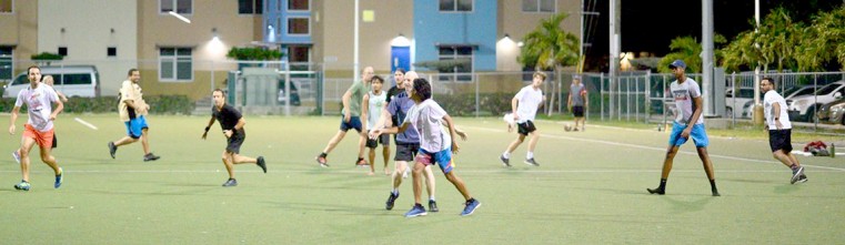 Frisbee Throwers Aim for Ultimate 2022 Start