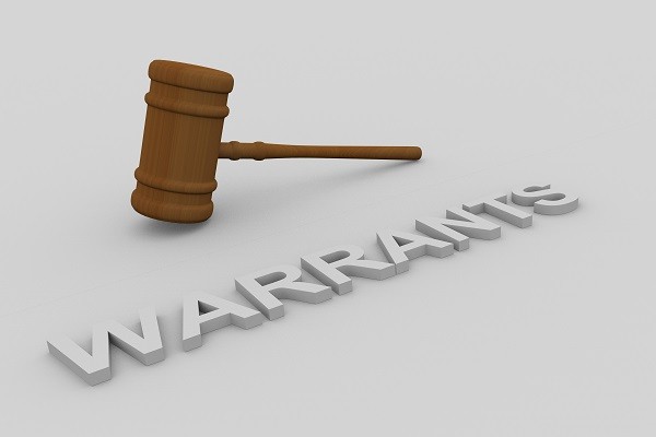 Police Carry Out Warrant Operation in the Eastern District