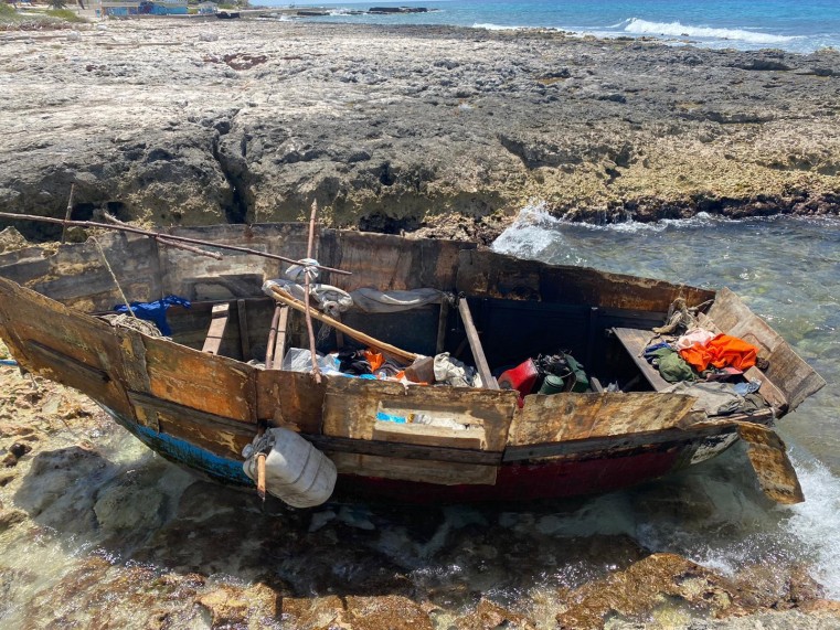 9 Migrants arrive in Cayman Brac