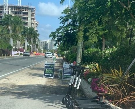 Keep sidewalks and roadside verges clear