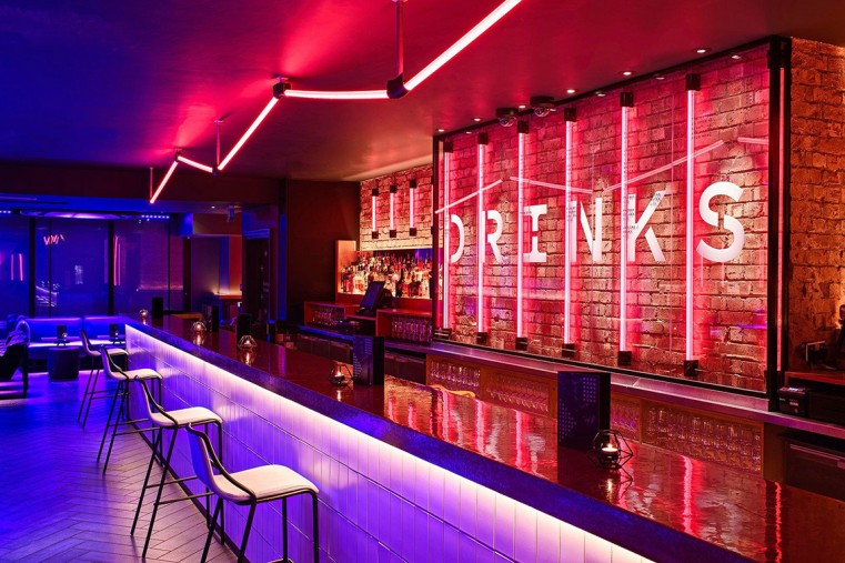 LIQUOR LICENSE HOLDERS OF DEADLINE TO RENEW