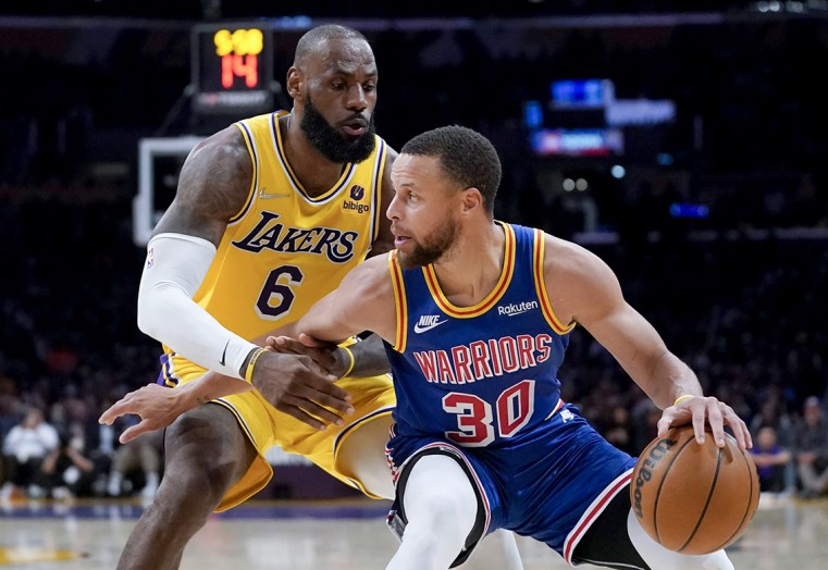 Warriors tip off against Lakers