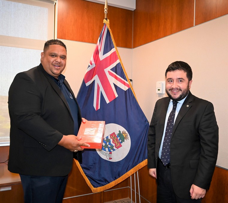 Cayman, Colombia Open Discussions on Bilateral Trade