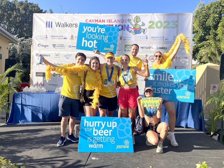 Jasmine with runners & Lauren Hill