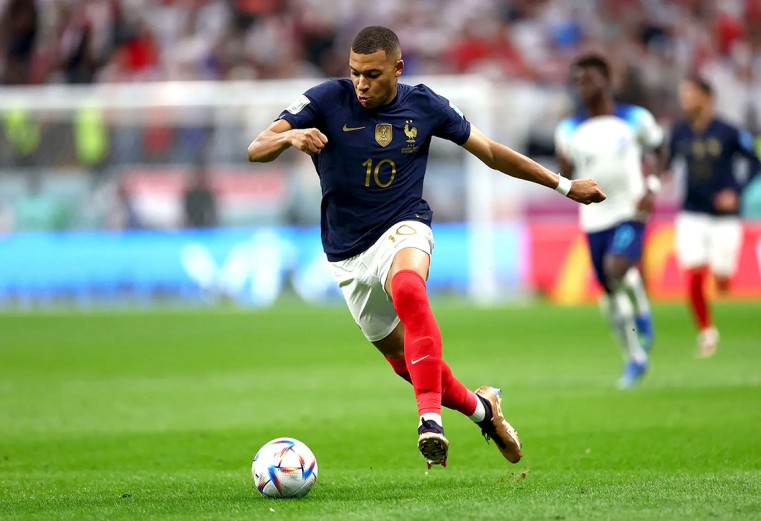 Liverpool target Mbappe as year starts top of table