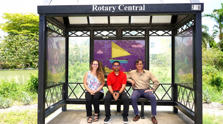 Caymanian Artist Takes Over Bus Shelter