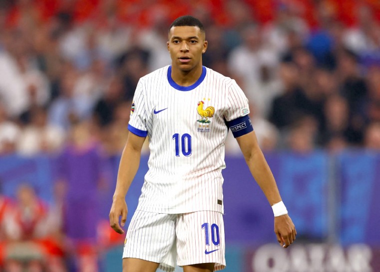 Kylian Mbappe could only look on in sadness