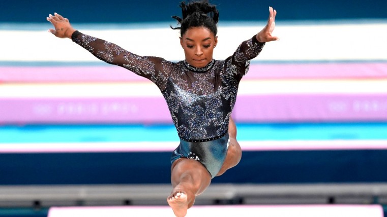 Biles bounces back in style