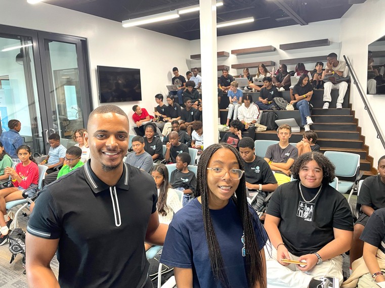 Shemar Lindsay Inspires Future Tech Leaders at 2024 CaymanTech Youth Conference & Hackathon