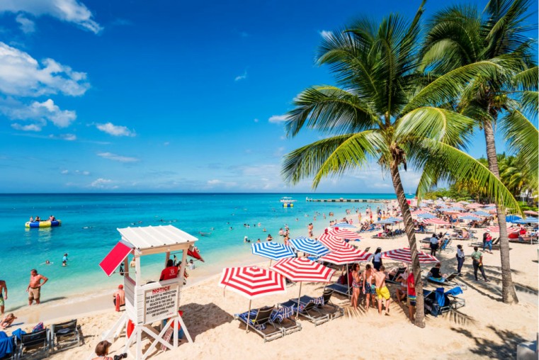 Americans and Brits continue to flood to JA