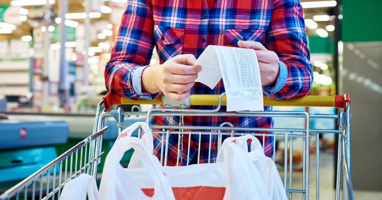 OAG: Economy is performing well but cost of living is high